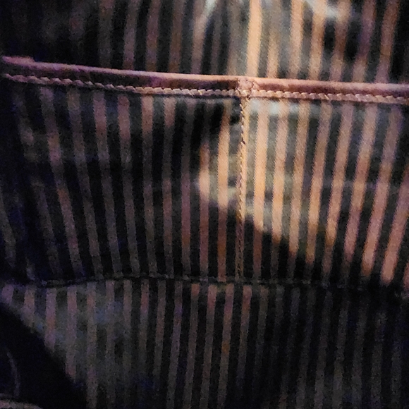 Jack Georges Voyager Hobo Crossbody Leather Bag - Picture 9 of 13